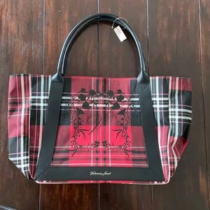 NWT. Victoria’s Secret tote
